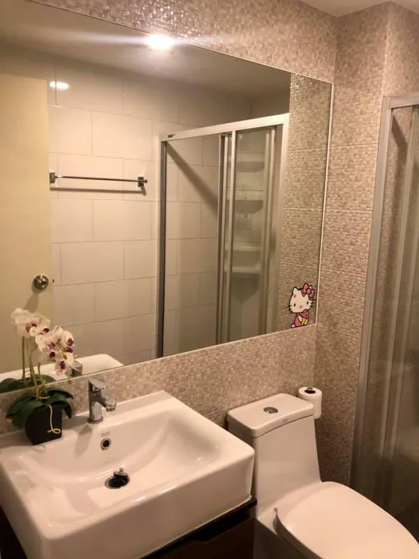 For sale Knightsbridge Sky City Saphanmai 1 bedroom 6th floor fully furnished. You can just drag your bag in.