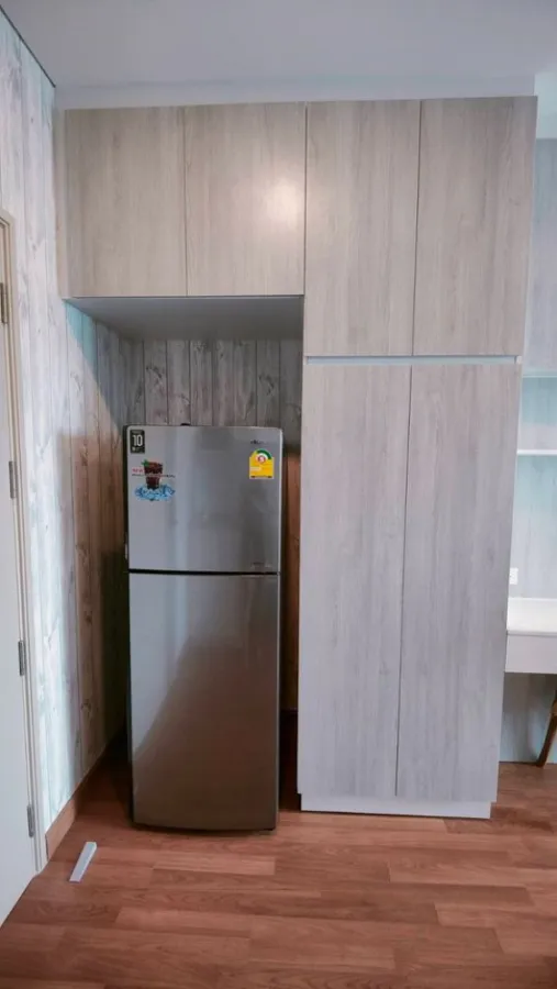 For rent Lumpini Place Taopoon Interchange Built-in in the whole room Modern and vintage style, must be reserved.