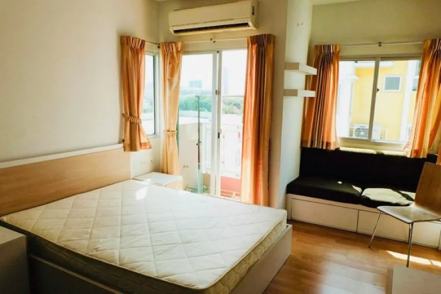 Sell / rent My Condo Sukhumvit 103 electrical appliances ready. Complete facilities, don't miss it.