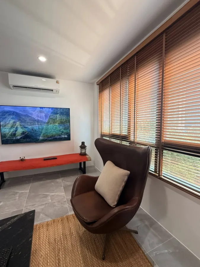 For rent: Lumpini Ville Sukhumvit 77, 2 bedrooms, spacious living area, fully furnished with complete amenities. Just bring your bags and move in!