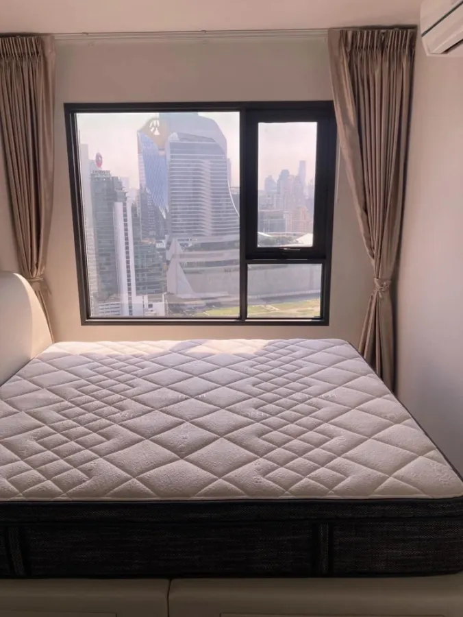 For rent Life one wireless ตกแต่งอย่างครบครัน มี walk-in closet ในตัว รีบมาจองเลยจ้า อย่าพลาด