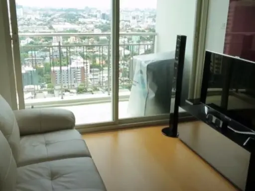 Condo for rent, Wind Ratchayothin, built-in corner room, beautiful view, furniture, electrical appliances, don't miss it