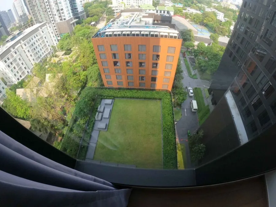ให้เช่า​ คอนโด​ Ideo​ Q Sukhumvit​ 36 ตกแต่งบิ้วอินทั้งห้อง สไตล์โมเดิร์น พร้อมเข้าอยู่ สนใจ จองเลย