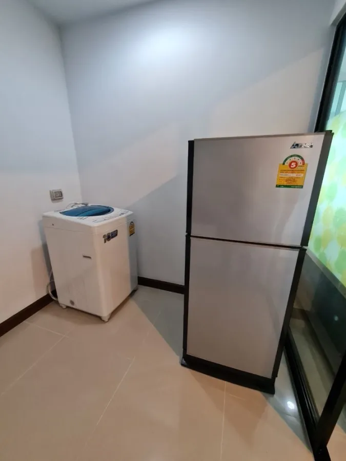 For rent, Supalai Premier @ Asoke, spacious room, 30th floor, high view, friendly price, tell me you can't miss it.