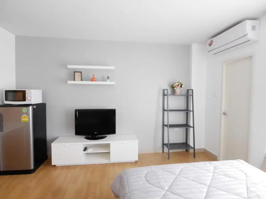 Rent!! Condo I-House Laguna Garden RCA, beautiful garden view, with a garden between the buildings, quiet, book now.