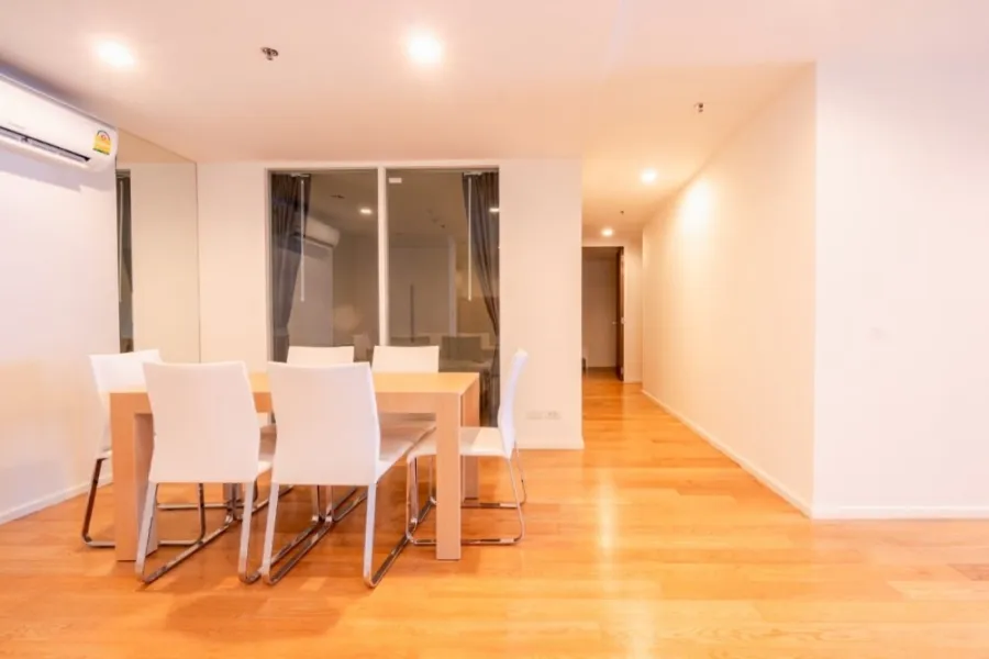 ForSell , Rent 15 Sukhumvit Residence ห้องกว้างขวางมีพื้นที่ใช้สอยเยอะ อยู่เป็นครอบครัวสบาย ห้ามพลาด