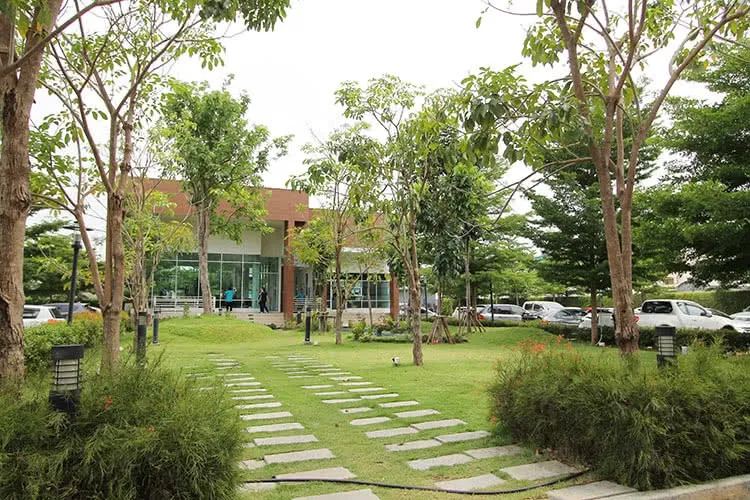 ขาย/เช่า ด่วน!! คอนโด ไอริส แอเวนิว อ่อนนุช – วงแหวน ใกล้สนามบินสุวรรณภูมิ วิวสระว่ายน้ำ จัดเต็มเครื่องใช้ไฟฟ้า ห้ามพลาด!!