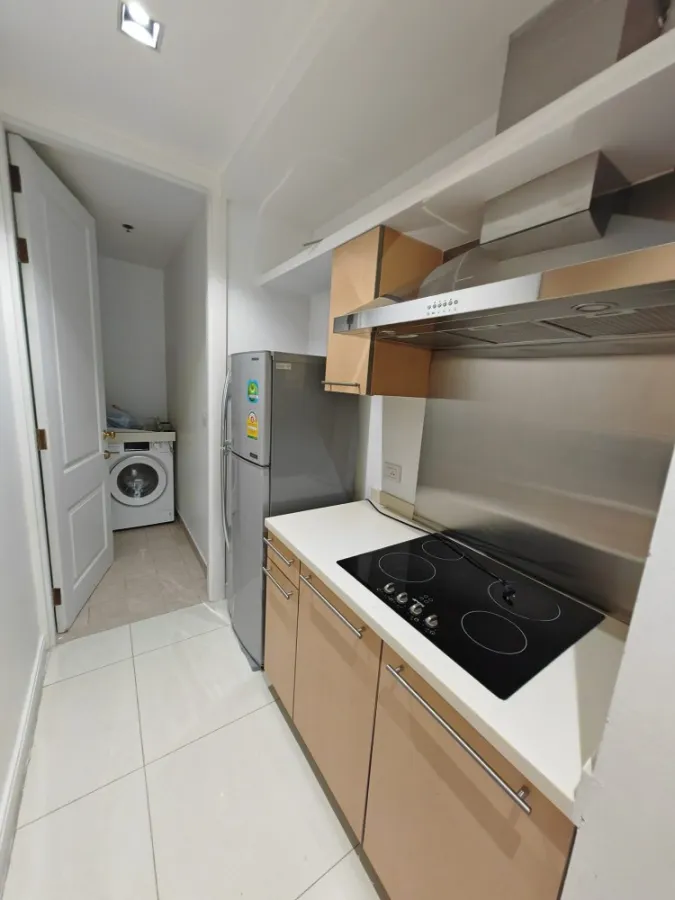 For sale rent: Athenee Residence, large room, fully built-in furniture, unblocked view. Don't just look and book now.