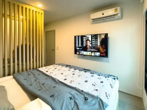 Selling Aspire Asoke - Ratchada, 6th floor, corner unit, fully furnished. Book now!