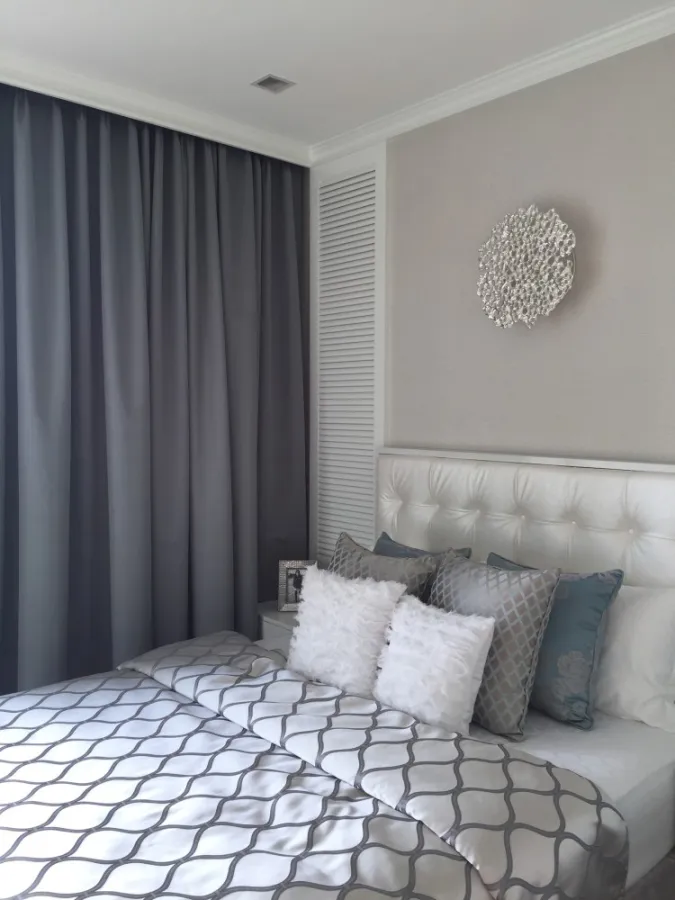 Star View Condo for sale, very spacious room, high floor, well decorated, awesome furniture, hurry and reserve it quickly.