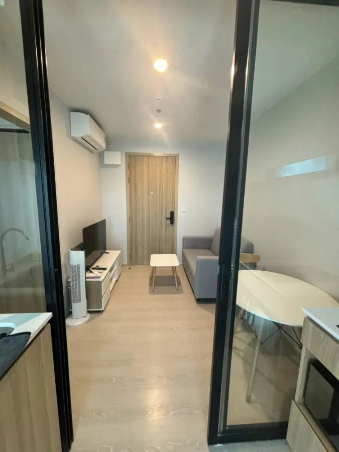 For rent: New Connext Condo, Don Mueang, separate room, not hot, complete with electrical appliances. Reserve now!