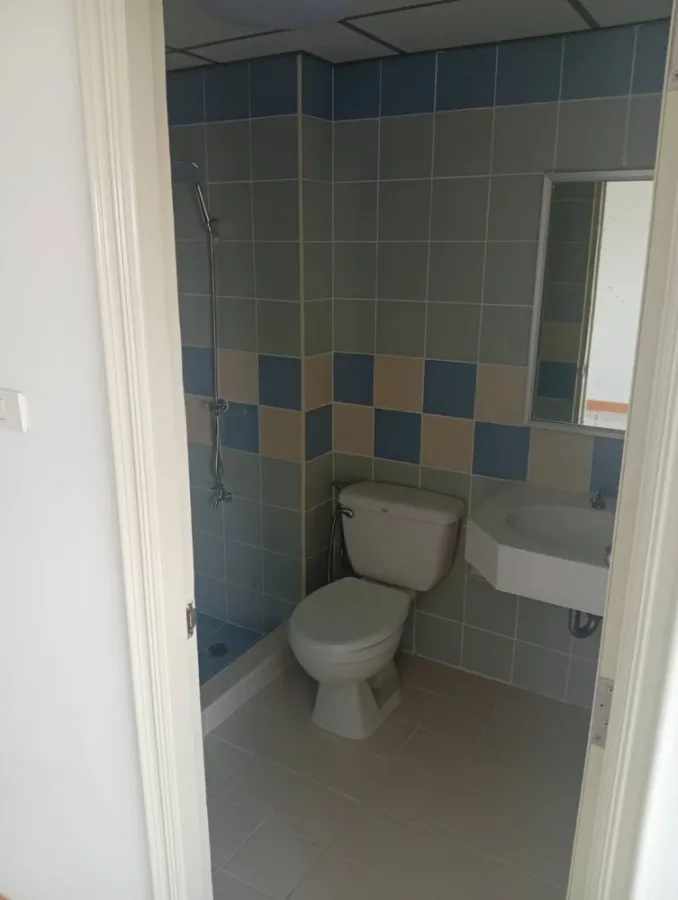Urgent sale!! Lumpini Center Nawamin Condo (Happyland Phase 5), 8th floor, beautiful room, fully furnished, ready to move in immediately. Reserve now!