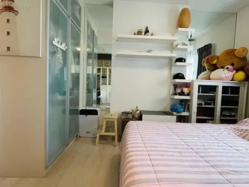 Selling Chapter One Eco Ratchada-Huai Khwang condo unit. Ready to move in, fully furnished, high floor, good ventilation. Book now before it's too lat images
