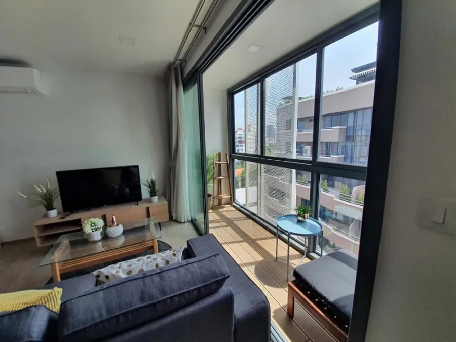 ขายให้เช่า Taka Haus Ekamai 12 ห้องสวยสไตล์มินิมอล เฟอร์ไม้อย่างดี ให้ความอบอุ่นสบายใจ จองเลยจ้า