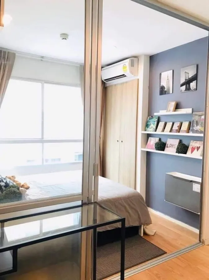 For rent, Lumpini Ville On Nut 46, this room is decorated in tone control, the price is very good, the mattress is thick and soft. I need this room