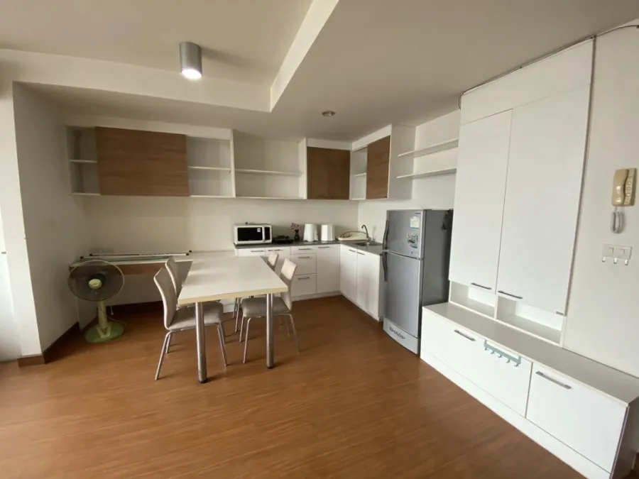 Condo for rent, The Iris Rama 9-Srinakarin, fully furnished, ready to move in, good price, do not miss!