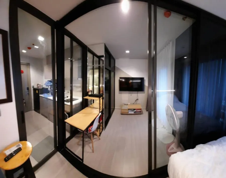 Sell / rent Life Asoke-Rama 9, very new condition. Plus a very beautiful view If you don't book, you will regret it. Hurry up.