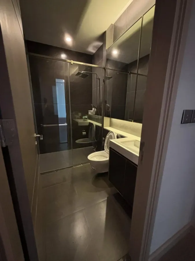 ขาย ให้เช่า THE ESSE AT SINGHA COMPLEX 2 ห้องนอน | 2 ห้องน้ำ ตกแต่งครบ พร้อมเข้าอยู่! ทำเลดีที่สุด! อย่าช้าเด็ดขาด