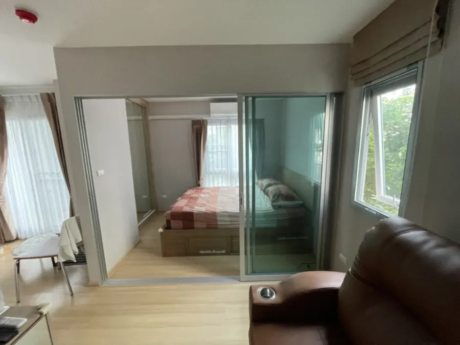 For rent, Plum Condo Chaengwattana Station, 5th floor, Building C, private corner room, new room, fully furnished.