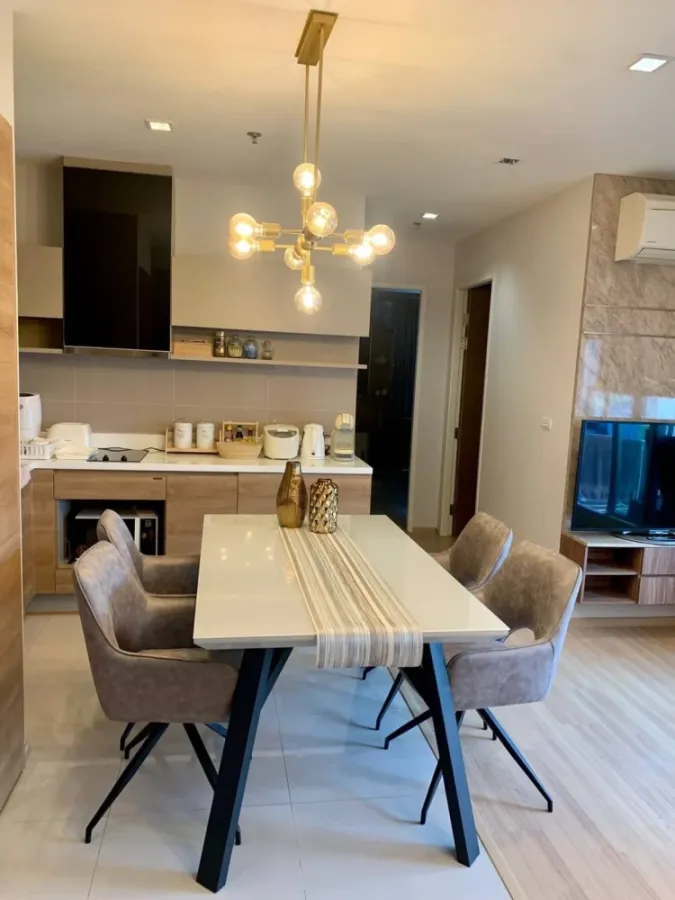 For sale, for rent, Rhythm Phahon-Ari, modern style decorated room, 22nd floor, very beautiful view, come and reserve it now.