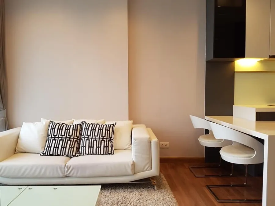 ขาย/ให้เช่า ไอวี่ แอมพิโอ ห้องมุม ชั้น 25 วิวสวยเห็นสถานฑูตจีน พื้นที่กว้างอยู่สบายสุดๆ พลาดไม่ได้!!