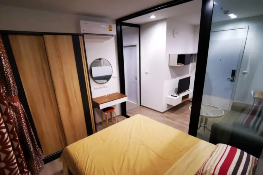 ให้เช่าห้องที่ THE BASE Phetkasem ห้องขนาด25 ตร.ม ชั้นสูง จัดสัดส่วนห้องลงตัวเวอร์ รีบจองก่อนหลุดมือ