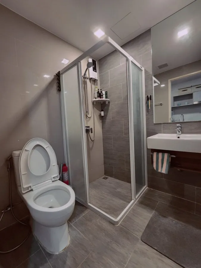 Modiz Interchange for sale Divide the room into proportions, very comfortable to sleep, with a large TV. Don't miss the series. Reserve now.