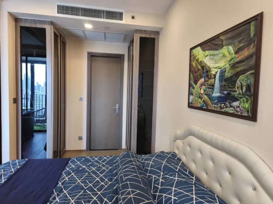For rent!! Condo Ashton Chula-Silom, luxury condo in Modern Luxury style, ready to move in immediately, hurry to book!!