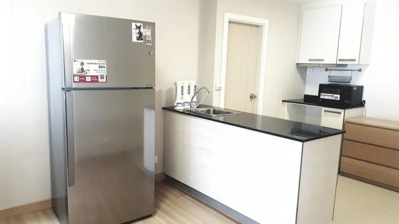 For rent m society condominium, this room has a great view, 2 bedrooms, 51 sq m. No worries about the sun, fully furnished, book now.