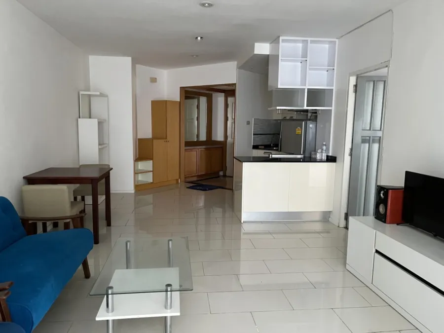 For rent, The Waterford Park Sukhumvit 53, beautiful room, fully furnished, don't wait.