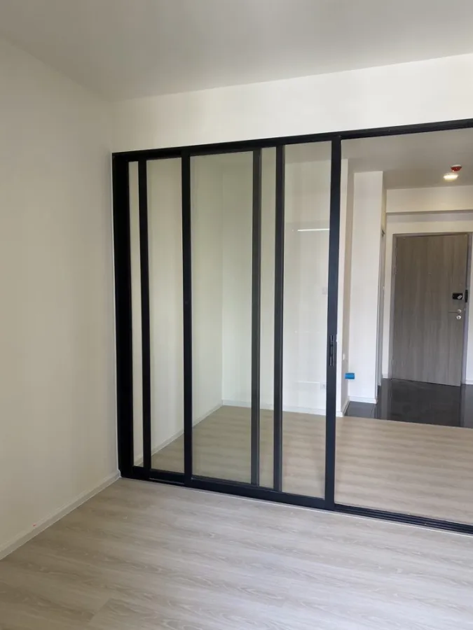 Sale down payment, A Space Mega 2 Condo, 12th floor, Mega Bangna view, good location, great price, don't miss it!!