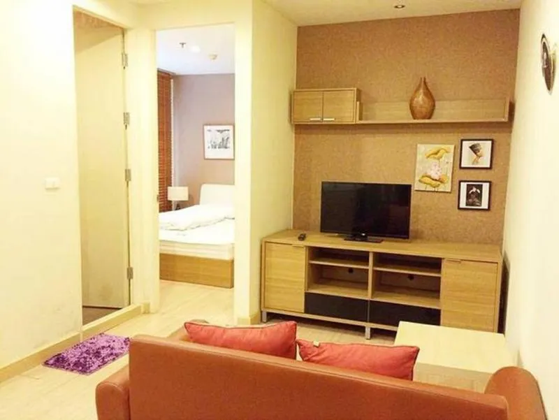 express!! For rent, The Parkland Srinakrin, beautiful room, pool view, ready to move in, affordable price, don't miss !!