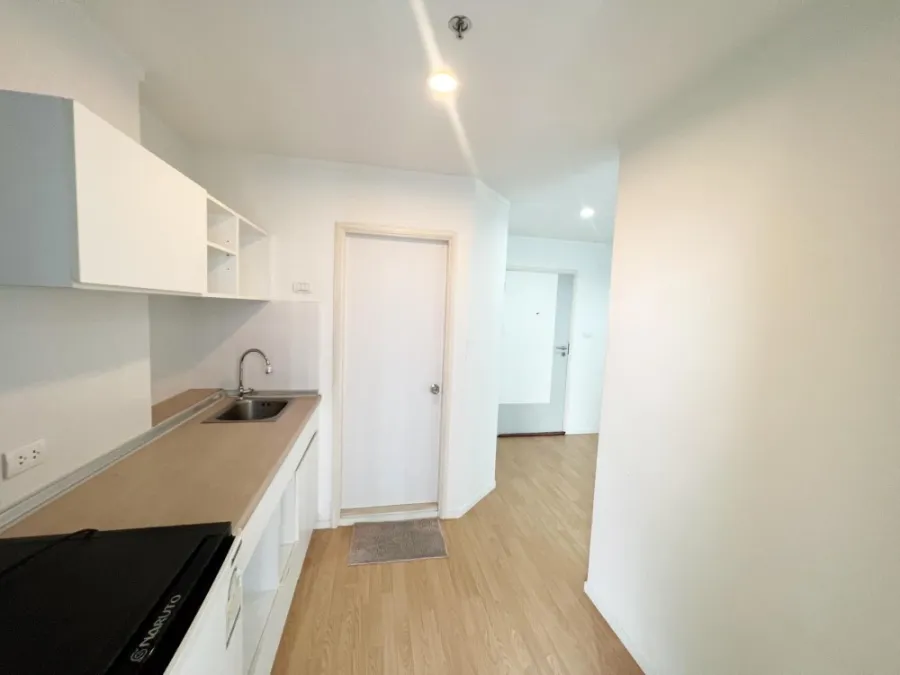 Condo for rent, Lumpini Place Srinakarin-Hua Mak Station, well-separated rooms, reasonable price, hurry and reserve now.