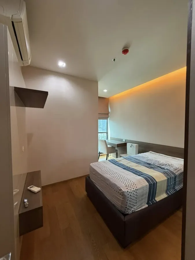 ขาย ดิ แอดเดรส สาทร ชั้น 10 ห้องกว้างขวาง ตกแต่งครบพร้อมเข้าอยู่ รีบเป็นเจ้าของก่อนพลาด