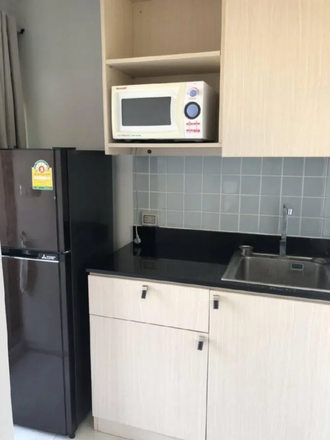 For sale: Unio Rama 2-Takham, 6th floor, complete with furniture and electrical appliances. Book now, don't miss it.