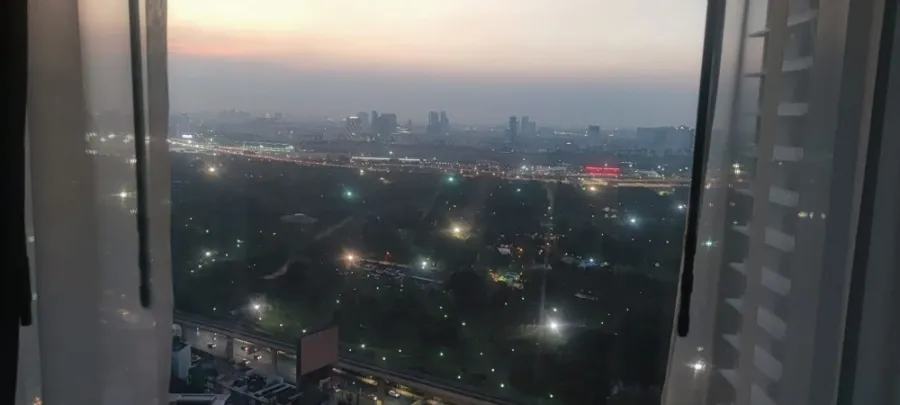 For rent: The Saint Residence, 34th floor, very beautiful city view, spacious room, divided into proportions. If you don't reserve, you will regret it