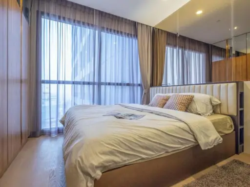 Ashton Chula-Silom condo, luxurious decoration, ready for rent, high floor, beautiful view, fully furnished. Ready to move in