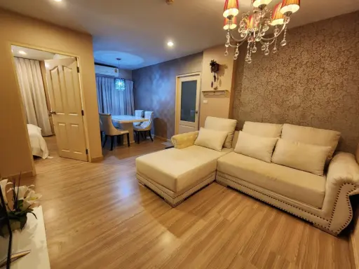 For rent: The Niche City Lat Phrao 130, with quality wallpaper throughout the room, beautifully decorated in a luxurious style, hurry and grab it now!