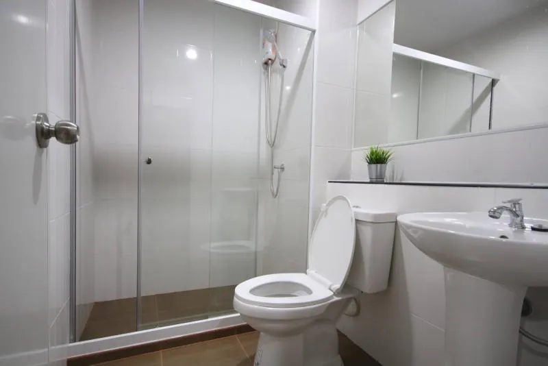 Condo for rent, Regent Home Sukhumvit 81, beautiful room, well decorated, fully furnished, with TV, next to BTS, ready to go.