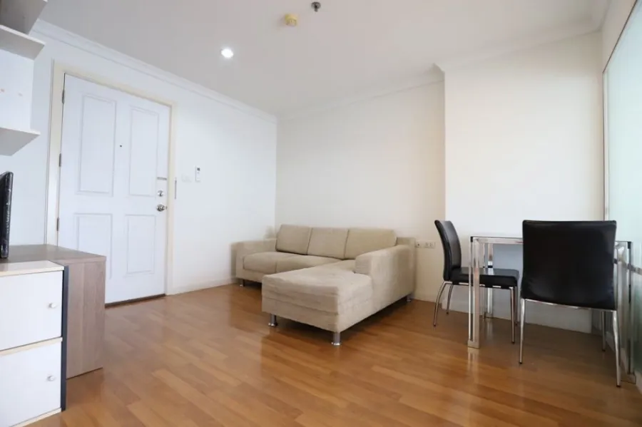 ขาย ให้เช่า Chewathai Residence Asoke ห้องใหม่กริ๊บ เฟอร์อย่างดี ตกแต่งคุมโทน จองเลย ห้ามพลาด