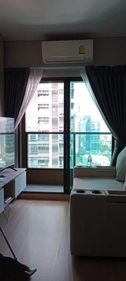 ขายคอนโด Lumpini Suite Phetchaburi-Makkasan ชั้น 34 ได้วิวสูง ราคาจับต้องได้ รีบมาจับจองเลย
