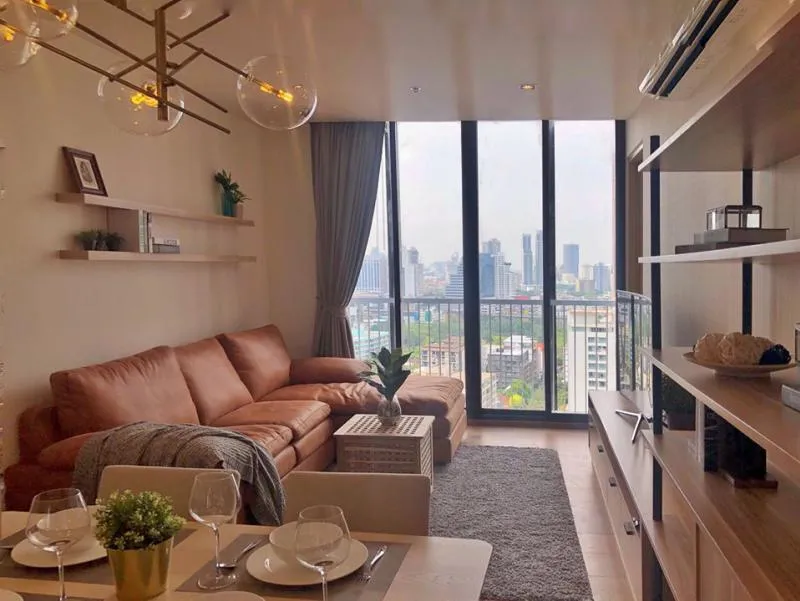 Urgent sale!! Condo Park 24 Origin Phrom Phong, 19th floor, Building B, beautiful room, fully furnished, ready to move in. Hurry up and book now!!