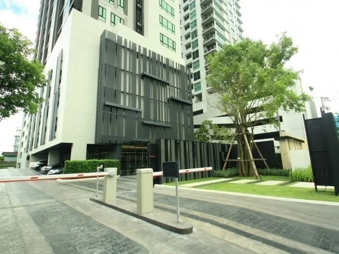 ให้เช่าคอนโด เดอะ เวอร์ติเคิล อารีย์ ห้องสตูดิโอพร้อมอยู่ ห้ามพลาด !!