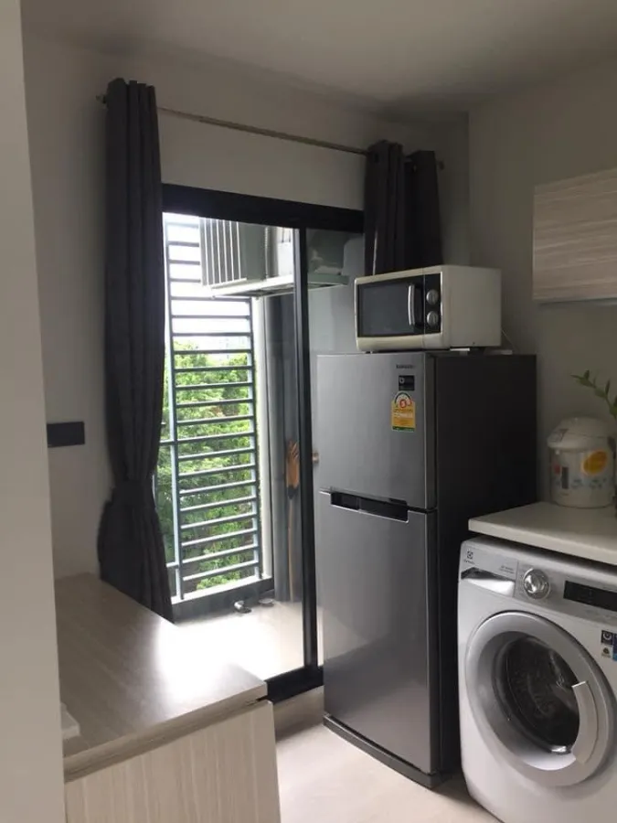 Condo for rent: The Excel Hideaway Lasalle 11, separate rooms. Complete amenities. Book now.