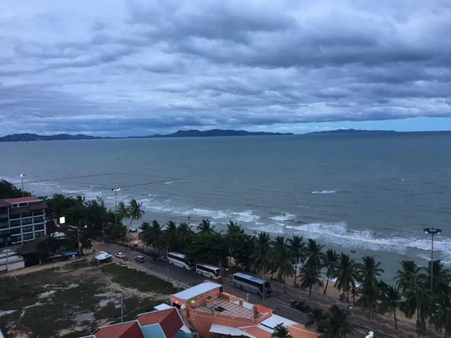 ให้เช่า ซีตัส บีชฟรอนท์ พัทยา (จอมเทียน) ติดหาดจอมเทียน หันหน้าออกทะเล ตรงๆ วิวทะเล 180 องศา ต้องจอง