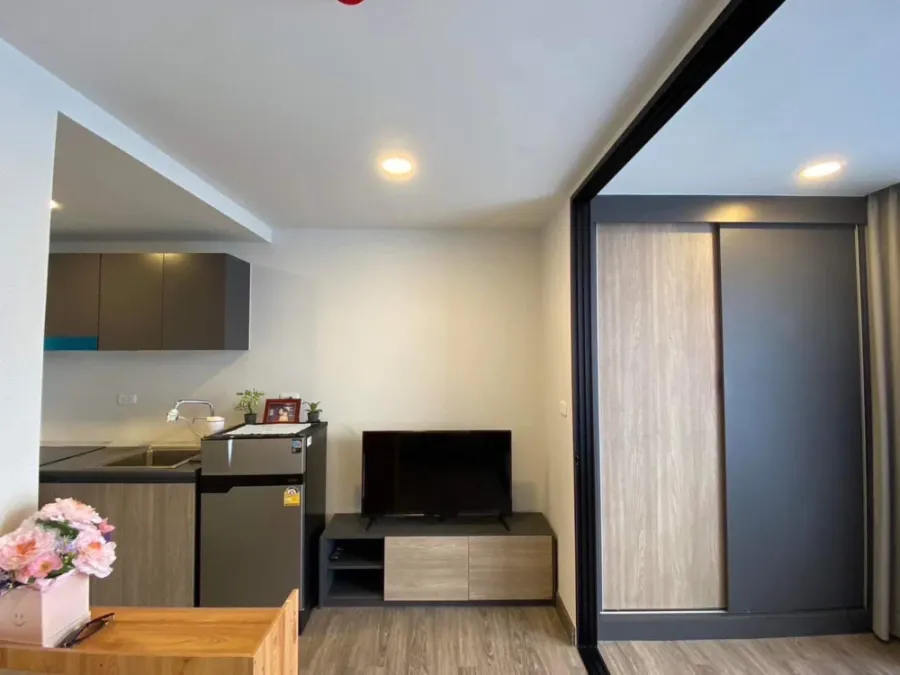Condo for rent Flexi Sathorn-Charoen Nakhon The room is divided into proportions, divided into zones perfectly. Complete in one place. Book now.