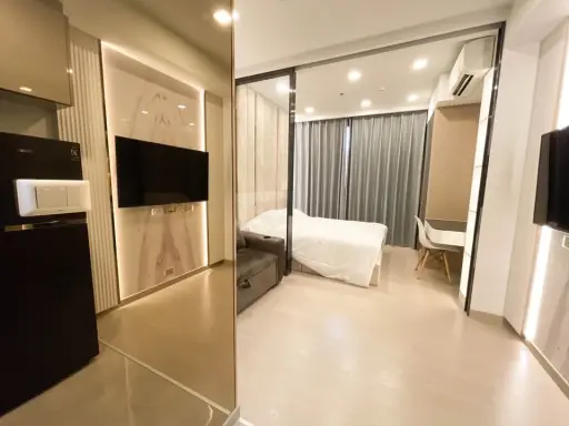 Condo for rent at One 9 Five Asoke-Rama 9. Modern luxury style interior. Fully furnished. Book now!