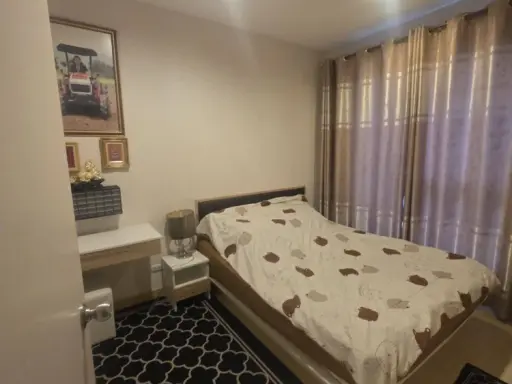 For rent: The Privacy Rewadee, a lovely unit on the 3rd floor, fully furnished with all amenities. Just bring your bags and move in!