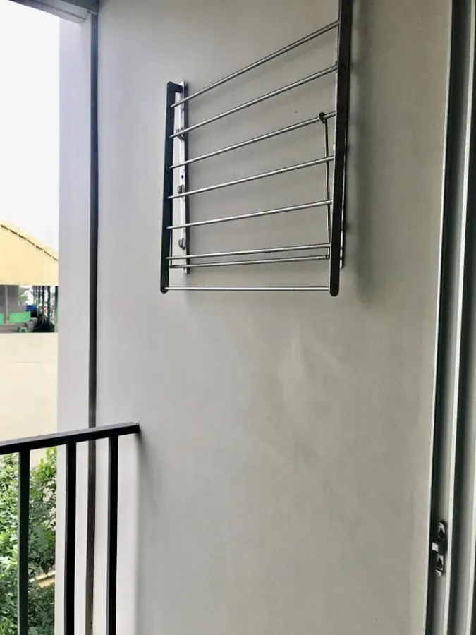ขาย ให้เช่า ดี คอนโด สาธุประดิษฐ์ 49 ห้องสตูดิโอ ตกแต่งวอลเปเปอร์ วิวสะพานภูมิพล จองด่วนๆ