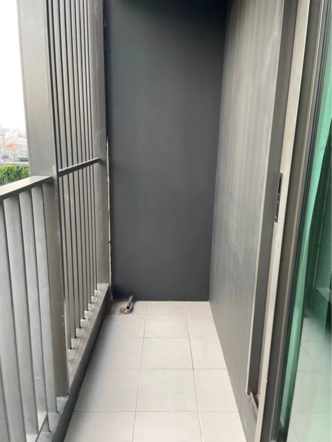 For Rent Life Asoke-Rama 9, very beautiful room, decorated in minimalist style, warm tones, very inviting, don't miss it.